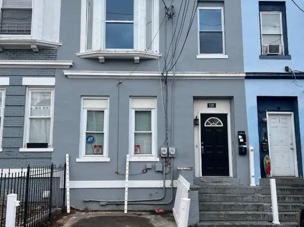 110 Peabody Pl, Newark City, NJ 07104