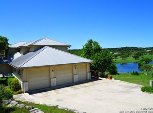 300 Tapatio Dr W, Boerne, TX 78006