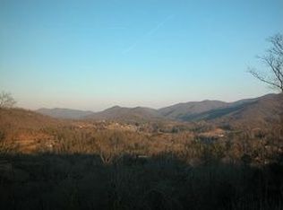 1738 Victoria Woods Dr, Hiawassee, GA 30546