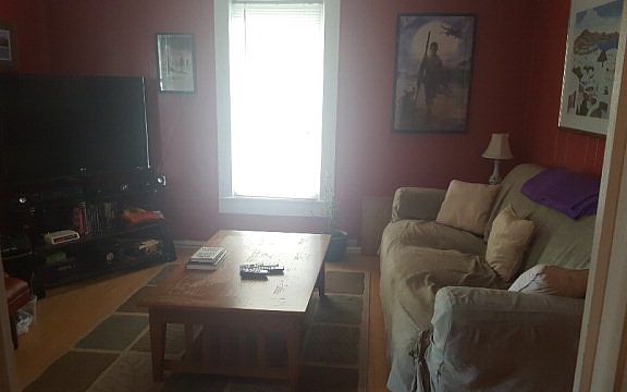 3rd image of 606 Peden St