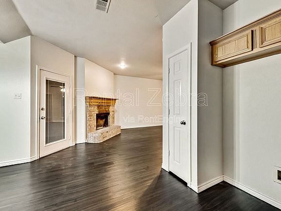 4th image of 1231 Shelby Dr