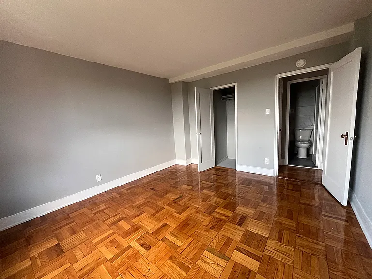 195-05A 67th Ave #2J — Photo 8