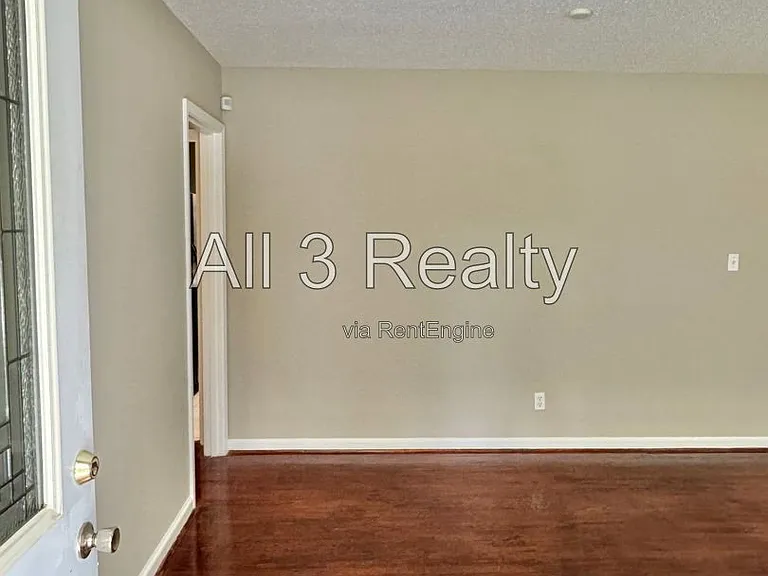 1149 Beth Manor Dr — Photo 4