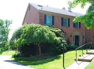 208 Sweet Gum Rd, Pittsburgh, PA 15238