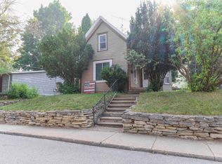 314 Simcox St, Waupaca, WI 54981