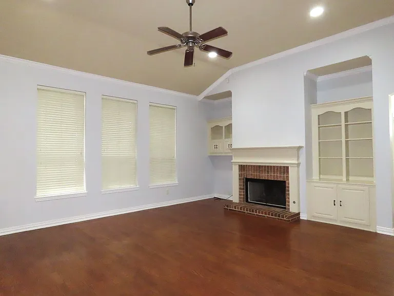 7609 Abbeywood Ct — Photo 6