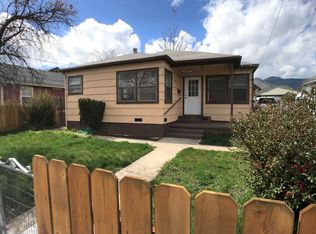 827 4th St, Yreka, CA 96097