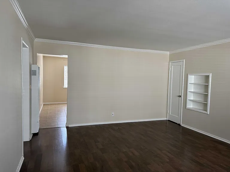 1851 Latham St #2 — Photo 4