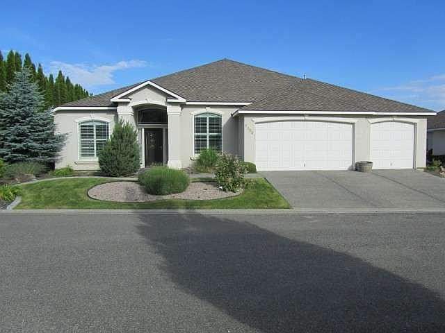 1st image of 1302 W Canyon Lakes Dr