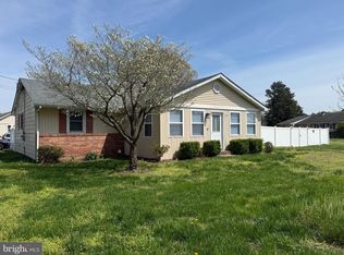501 Chestnut St, Hebron, MD 21830