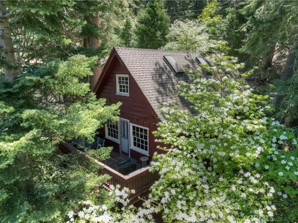 28410 Larchmont Ln, Lake Arrowhead, CA 92352