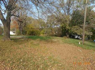 407 N 3rd St, Mitchell, IN 47446