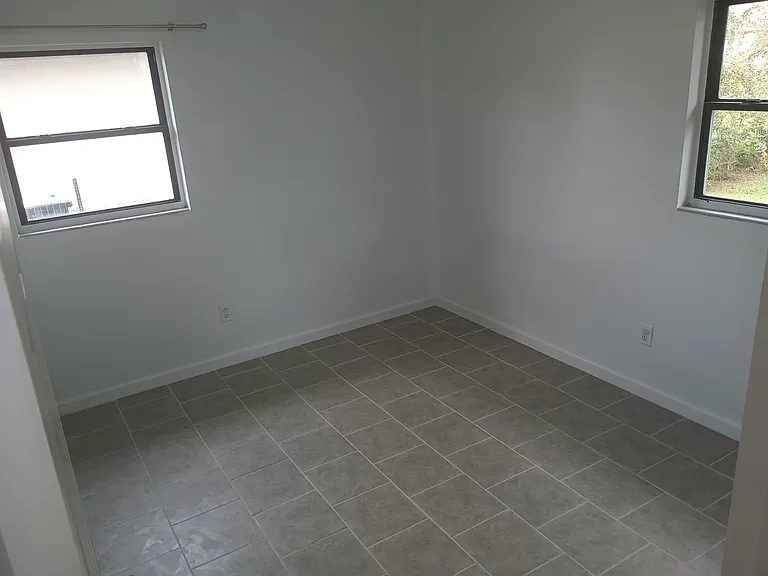 1239 Morgan Dr — Photo 33