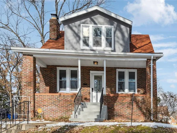 7059 Dover Ct, Saint Louis, MO 63130