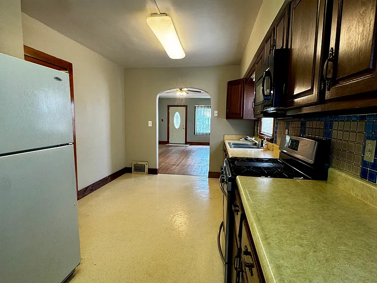 1720 E Watch Ave — Photo 5