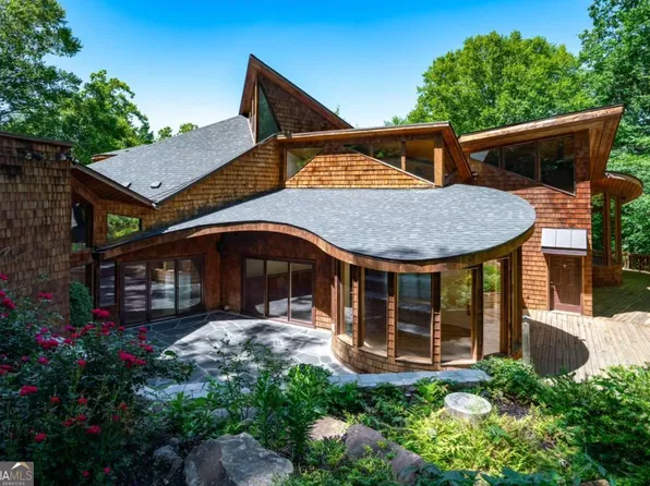 120 Laurel Dr NE, Atlanta, GA 30342