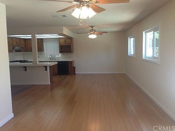 5th image of 1409 E La Palma Ave