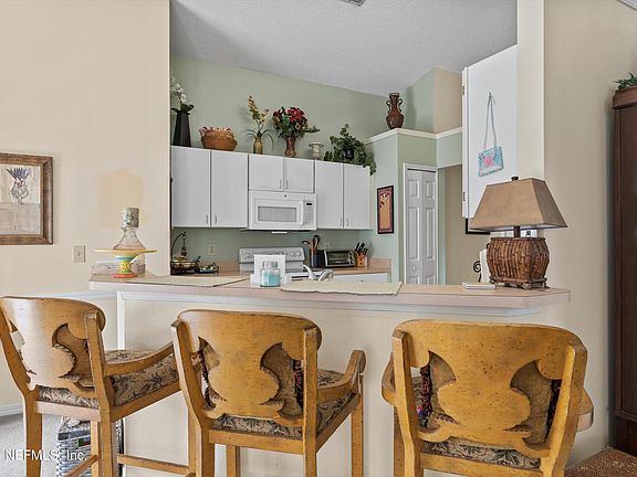 5th image of 102 ST EMILION Court