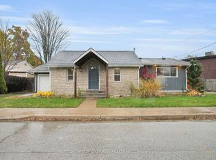 15 Arthur St, Lambton Shores, ON N0N 1J0