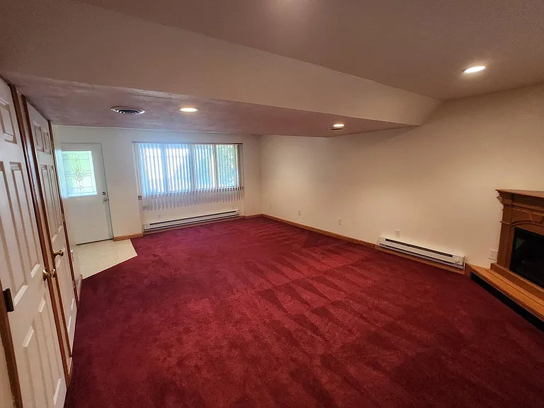 2027 Parkdale Ave #2027 — Photo 6