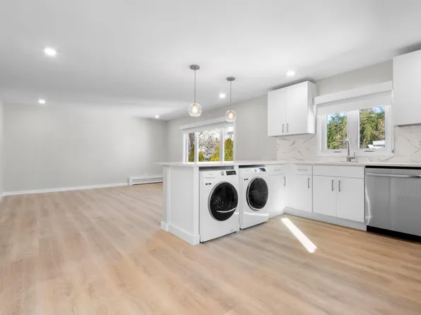 539 Undercliff Avenue image 5 of 13