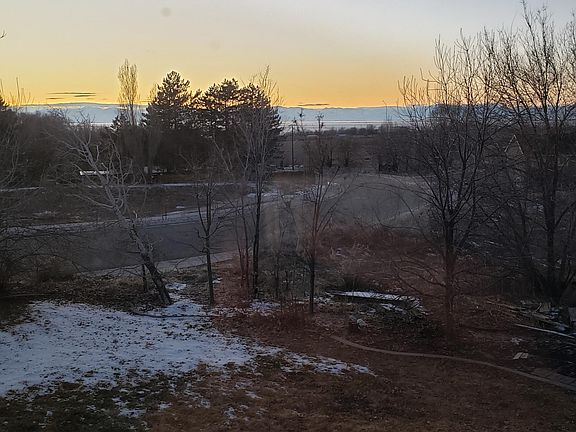2nd image of 652 S Appaloosa Cir