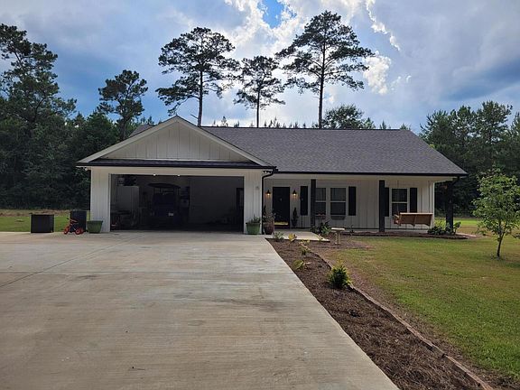 2nd image of 15 Cottage View Dr
