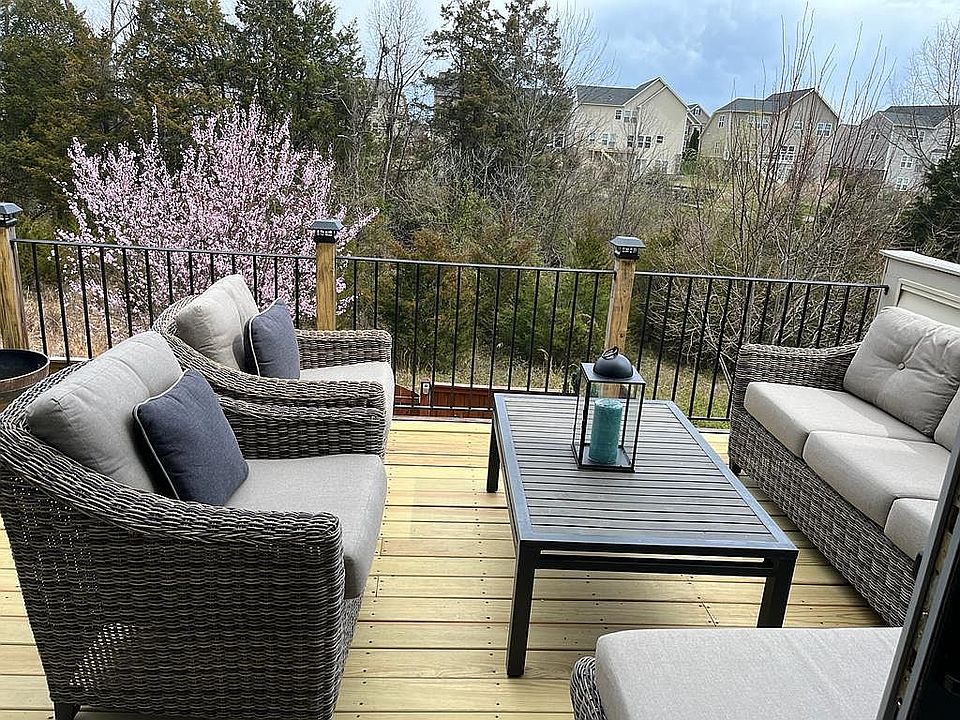 2nd image of 23414 Evening Primrose Sq