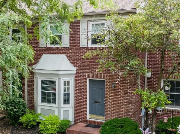 9138 Dominion Cir, Cincinnati, OH 45249