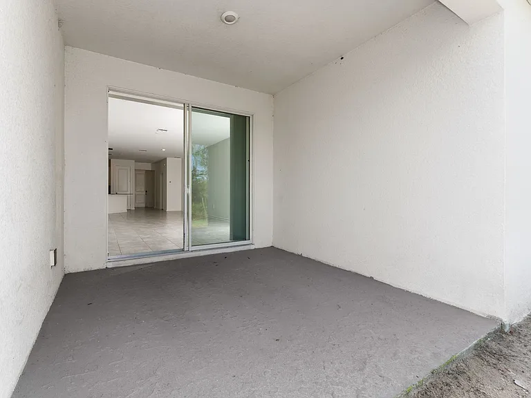 860 Daring Dr — Photo 25