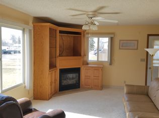 250 Maple Ave W, Forman, ND 58032