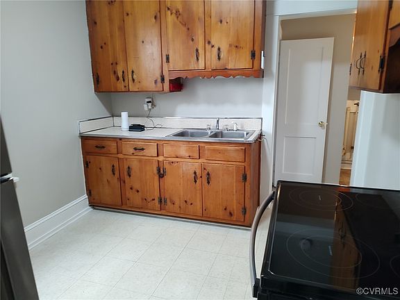 5th image of 4315 7th St