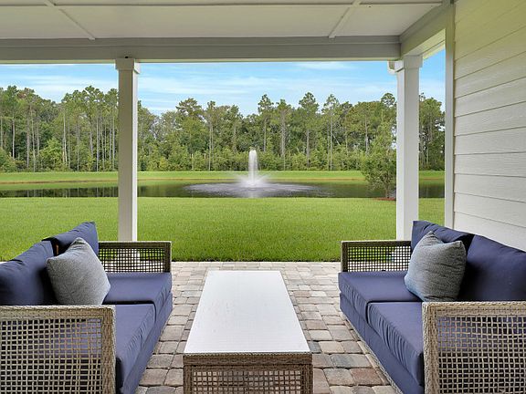 Stellar Grand Covered Lanai