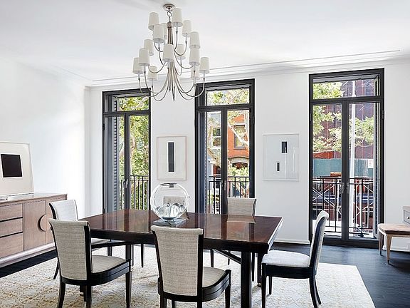 5th image of 145 W 11th St #Townhouse 1