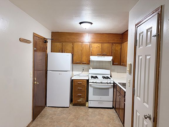 3rd image of 5731 33rd Ave S APT 2
