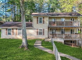 6031 Little Mountain Dr, Ellenwood, GA 30294