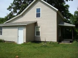 94 108th Ave, Plainwell, MI 49080
