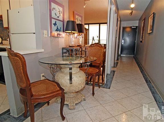 5th image of 1615 S Lake Park Boulevard #1011
