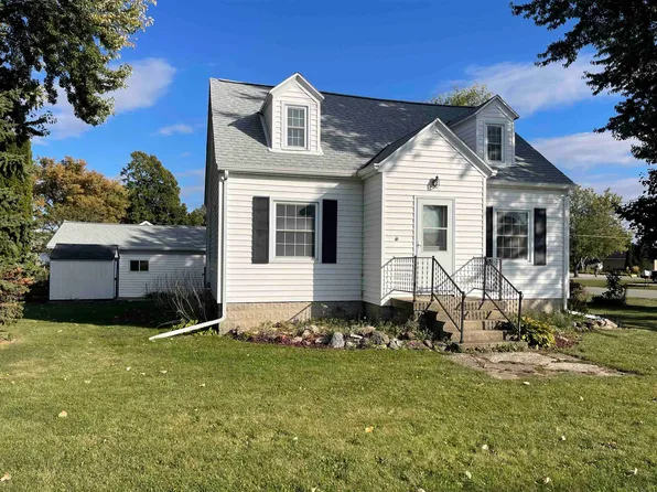 N8103 Lakeshore Dr, Fond Du Lac, WI 54937