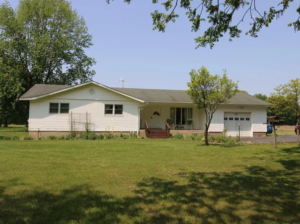 5495 S 50 E, North Judson, IN 46366