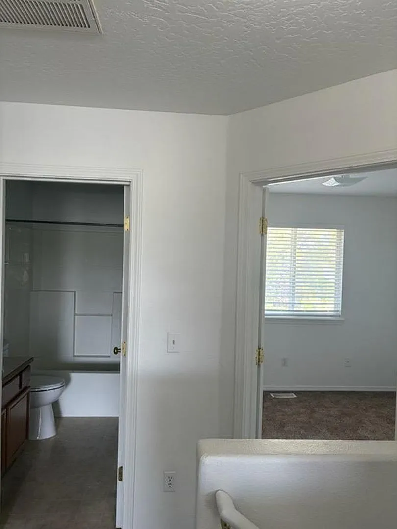 882 Main (Jerome) — Photo 3
