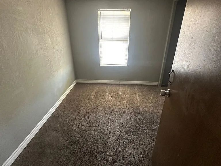 201 Shoshone Ln — Photo 8