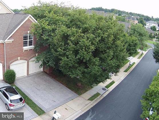 4th image of 18490 Lanier Island Sq