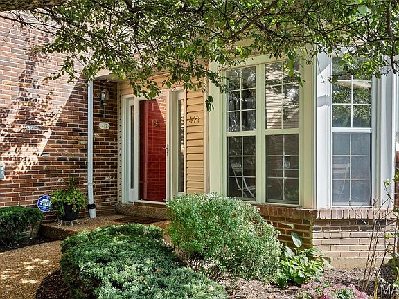 2nd image of 417 Meramec Way #4