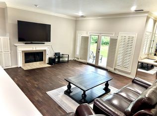 9138 Valley Chapel Ln, Dallas, TX 75220