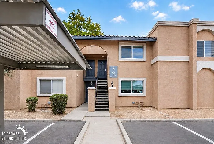 1548 W Sahuaro Dr #4