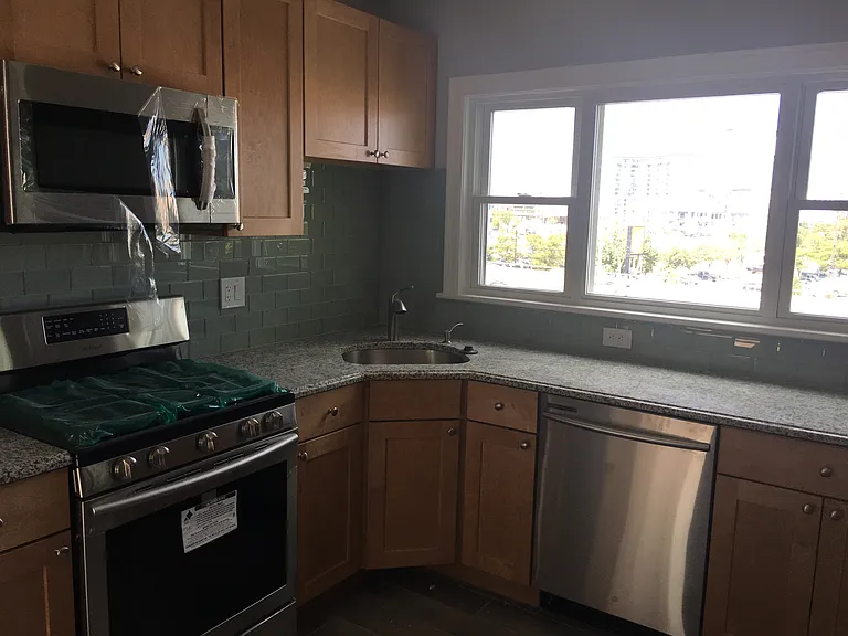 19 New Hampshire Ave #3 — Photo 25