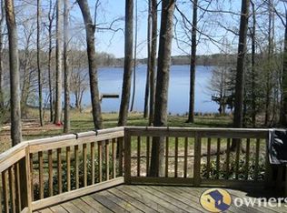 5809 Waterview Dr, Elm City, NC 27822