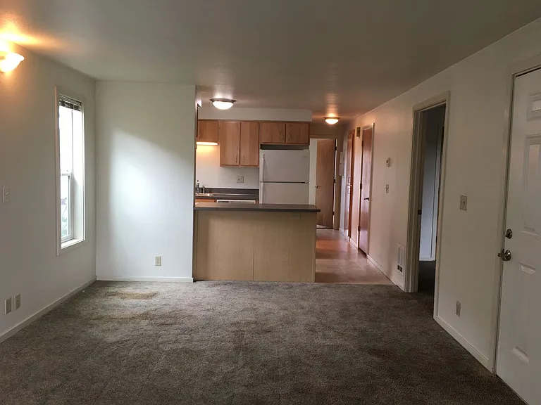 183 E 19th Ave — Photo 31
