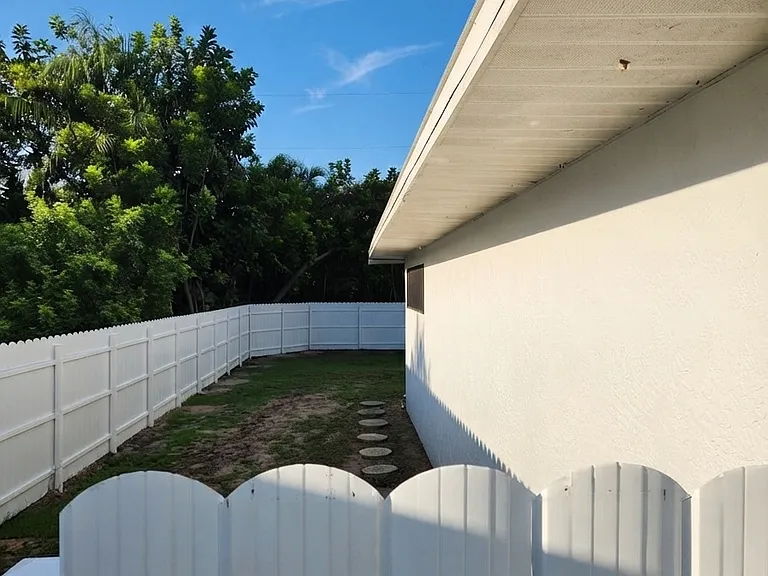 801 SW 10th Pl — Photo 29